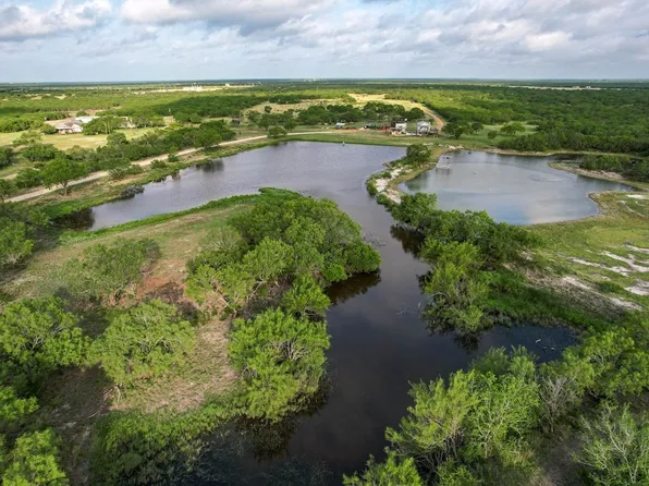 1967 Prince Rd, Cotulla, TX 78021