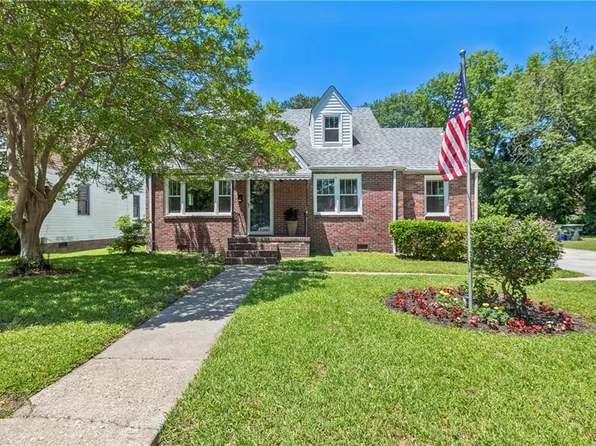 9221 Saint George Ave, Norfolk, VA 23503