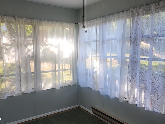 3rd image of 126 Tulip Court #B