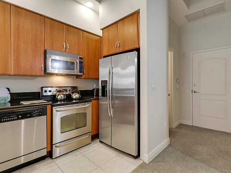 801 S Olive Ave #223 — Photo 6