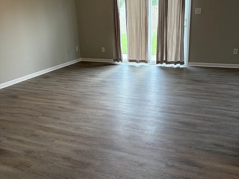 1117 Green Fir Loop — Photo 2
