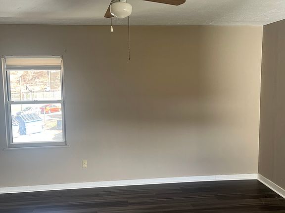 3rd image of 3703 Alexis St #3703