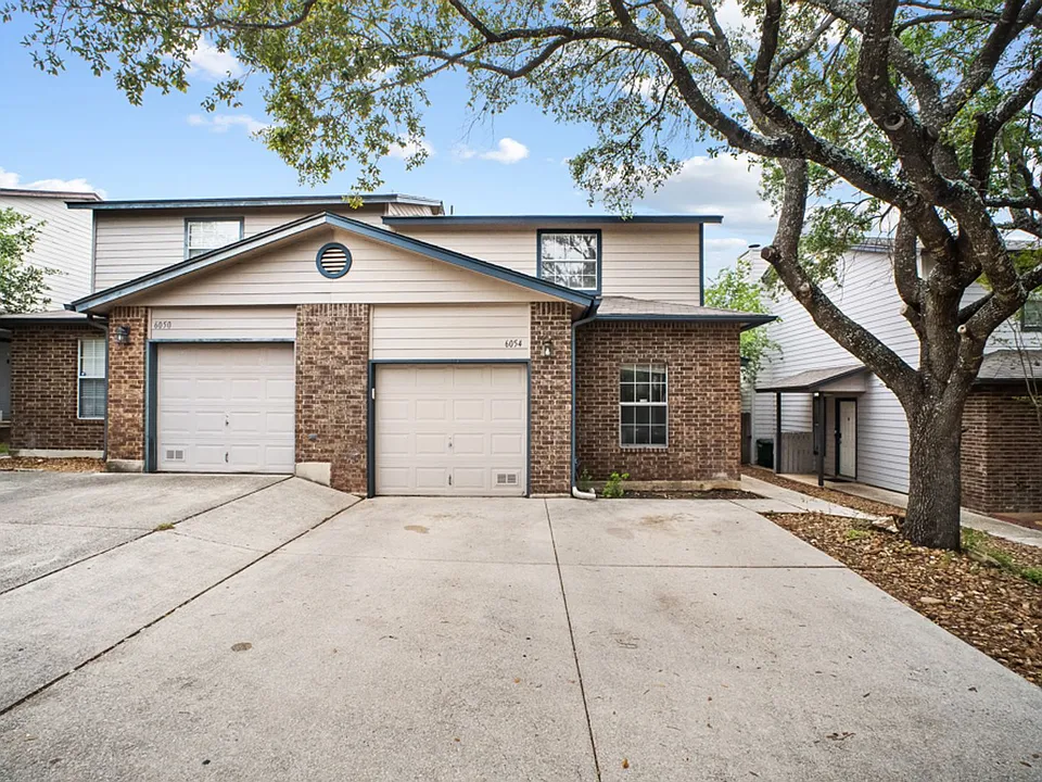 6054 Bantry Bay