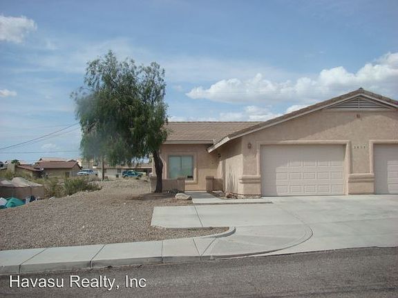 2nd image of 2835 Palisades Dr Unit 101