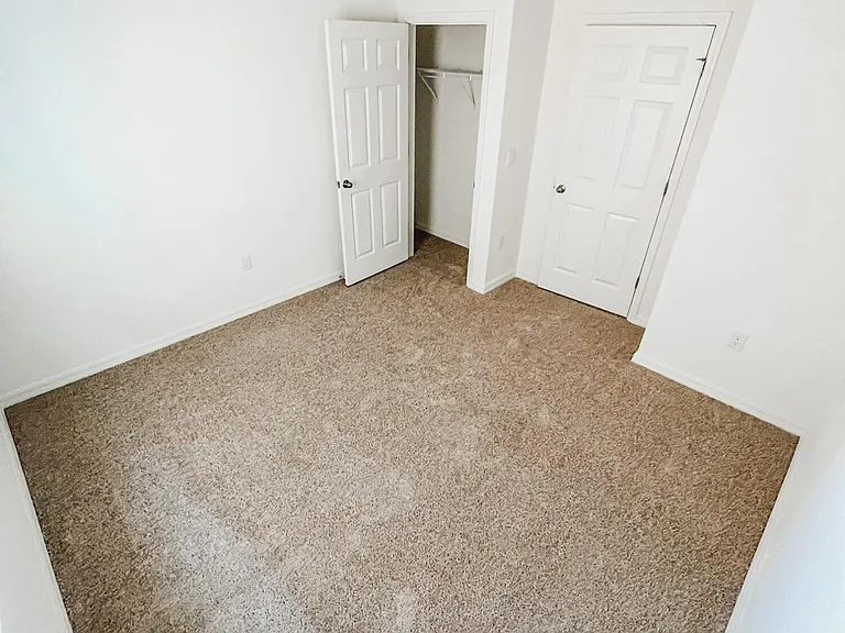 3722 Coachman Ln SE — Photo 7