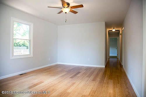 2nd image of 3139 Hiawatha Ave
