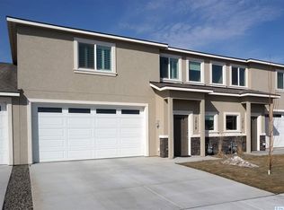 1018 S Elma St, Kennewick, WA 99338