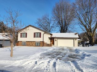 2160 Haralson Ln SW, Rochester, MN 55902