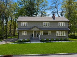 6 Exeter St, Parsippany-Troy Hills Twp., NJ 07950