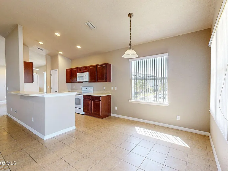 916 Ocaso Ln #206 — Photo 11
