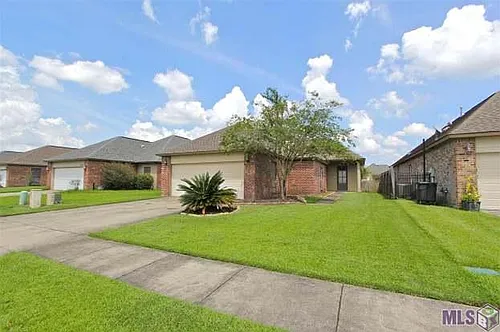 9039 Lake Mist Dr Photo 1