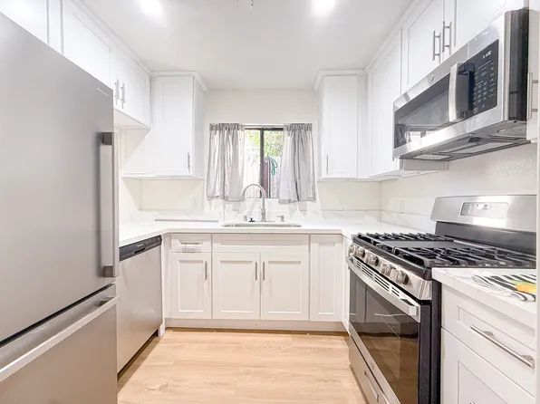 445 W Lexington Dr APT 8, Glendale, CA 91203