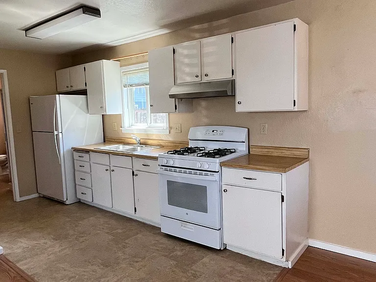 45B Cherry Creek Rd #45B — Photo 5