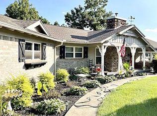 8446 Par Ln, Rogers, AR 72756
