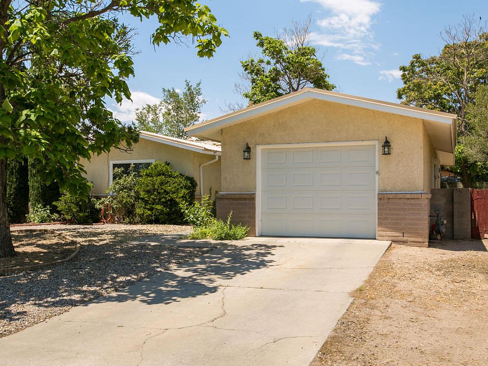 1st image of 7705 Calle De Cobre NE