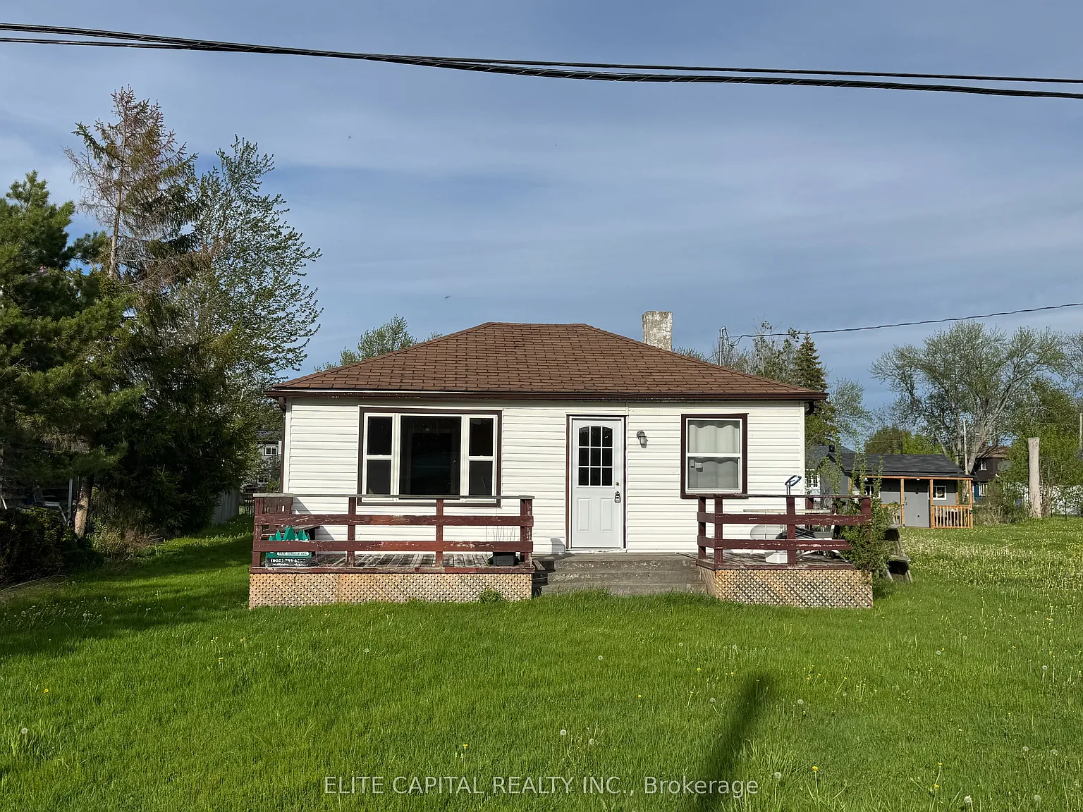 3 bed, $2,000 — Photo 1