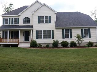 8 Henley Rd, Acton, MA 01720