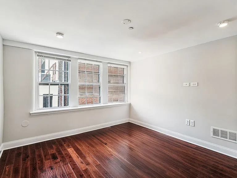 1721 Pine St #B — Photo 11