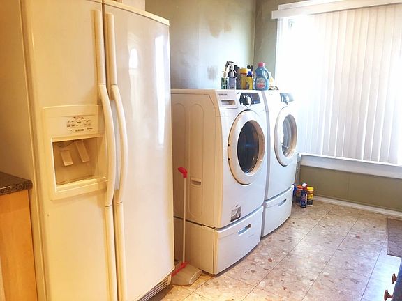 5th image of 21-23 37th St APT A2