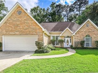 942 Labarre St, Mandeville, LA 70448