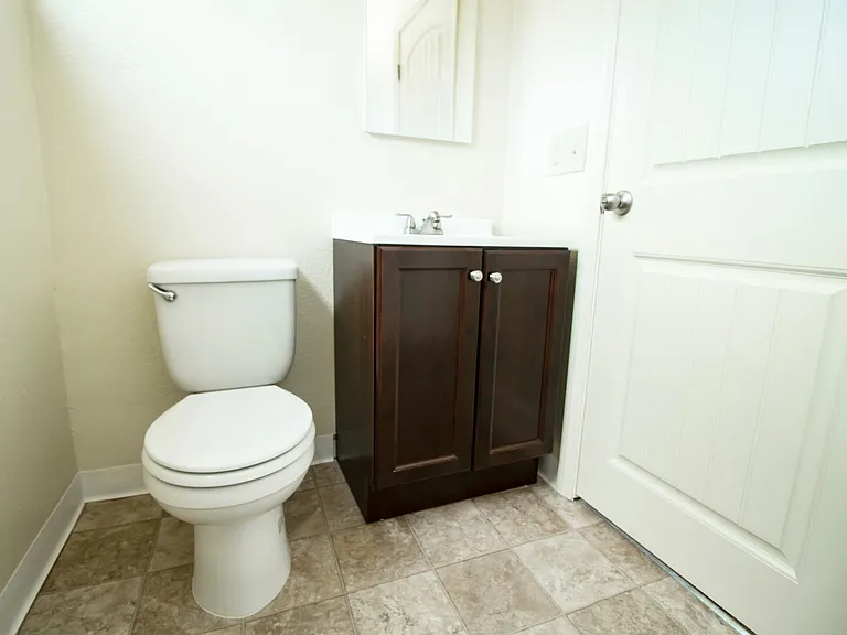 146 Euclid Ave — Photo 8