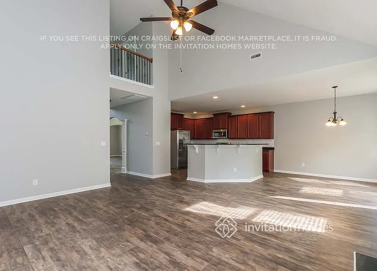 139 Cole Dr — Photo 3