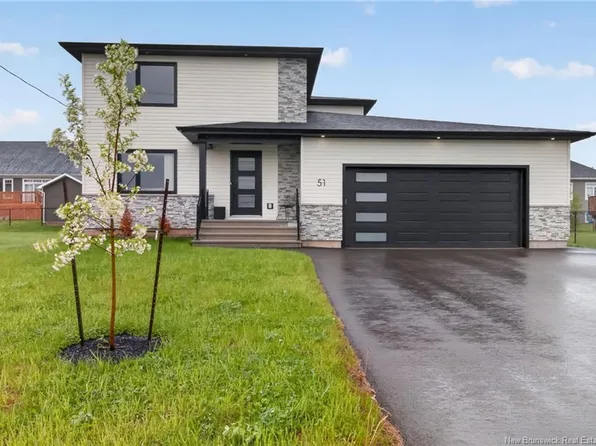 51 Renoir St, Moncton, NB E1G 5V5