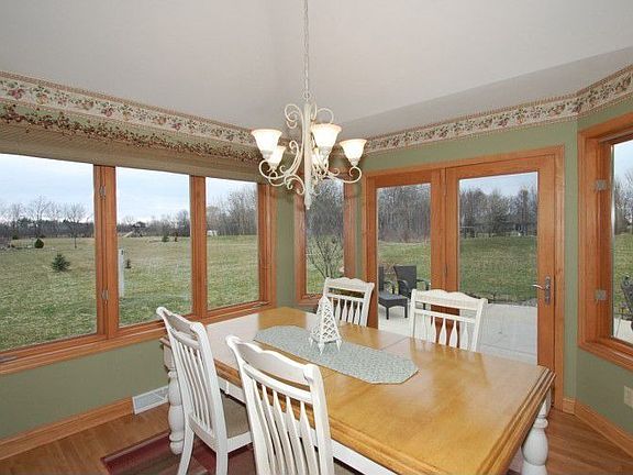 Dinette overlooks sunset