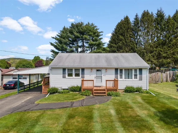 11 Peer St, Binghamton, NY 13901