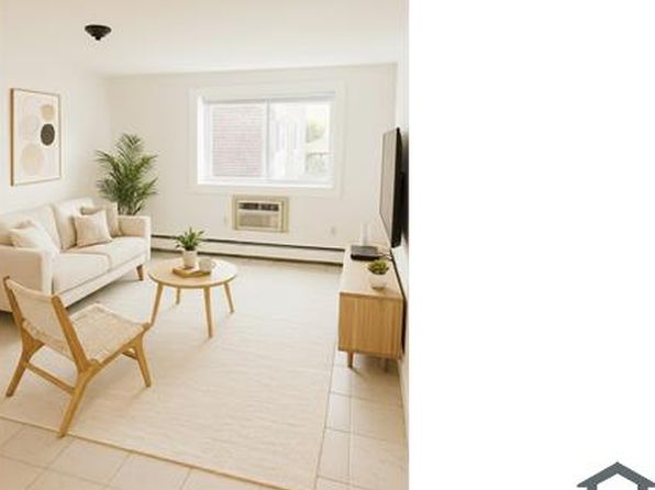 215 Winter St APT 5R