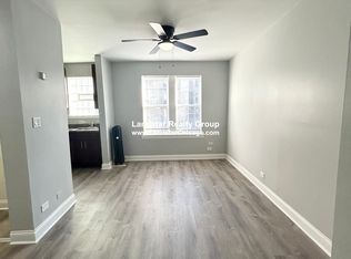 4031 N Kenmore Ave APT 214, Chicago, IL 60613