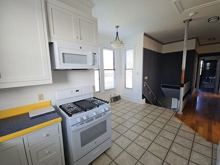 2754 Van Duzen St — Photo 13