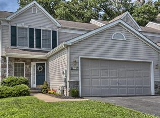24 Creekside Dr, Millersville, PA 17551
