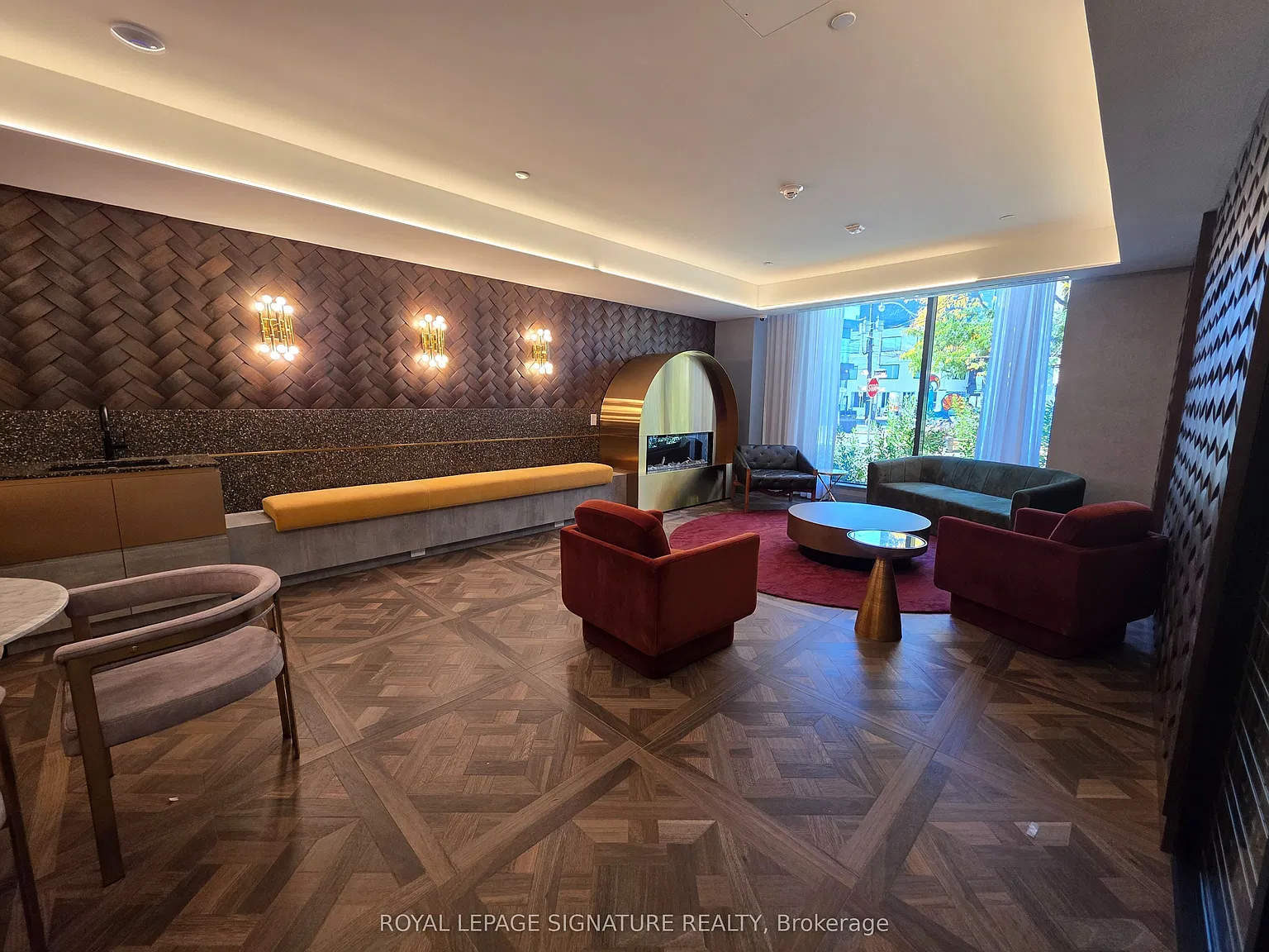 1 bed, $2,400 — Photo 3
