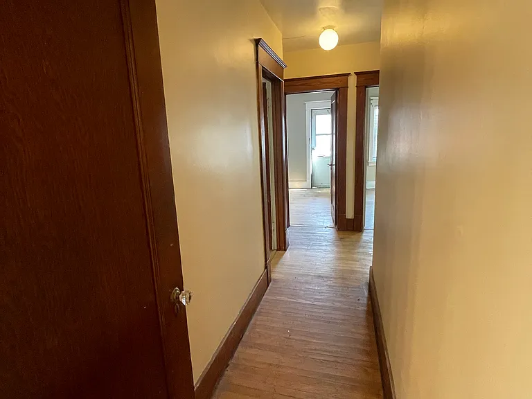 415 Colvin Ave — Photo 6