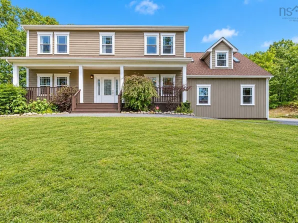 56 Blackbear Cir, Lewis Lake, NS B3Z 0E3