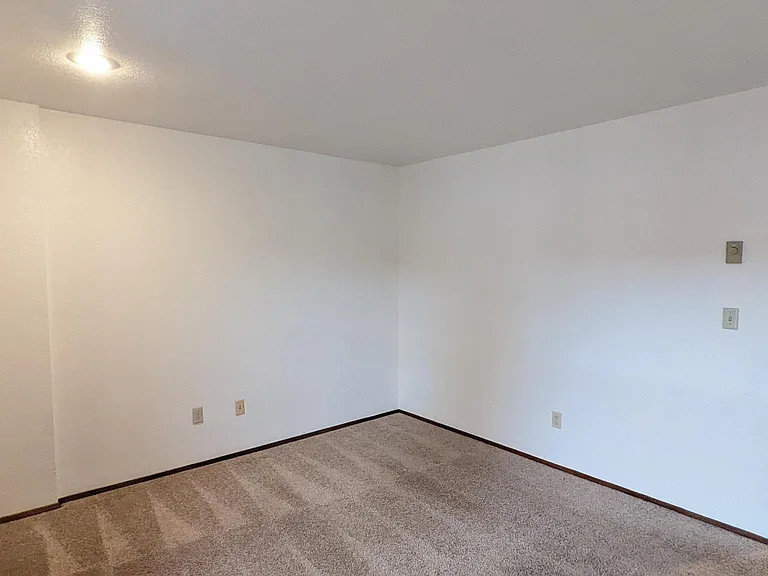 2320 Valencia St — Photo 25