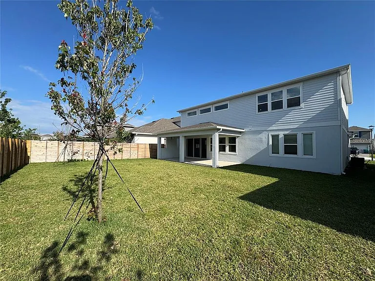 19141 Planetree St — Photo 42