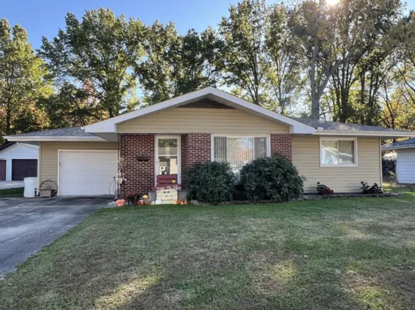 1003 Lynn Dr, Effingham, IL 62401