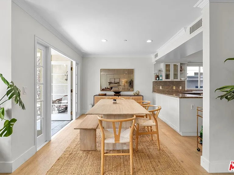 11842 Darlington Ave #201 — Photo 6