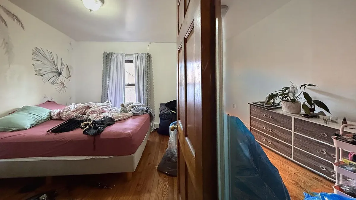 Building Photo - 584 Lafayette Ave #4