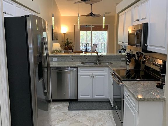4th image of 20081 Barletta Ln #33928