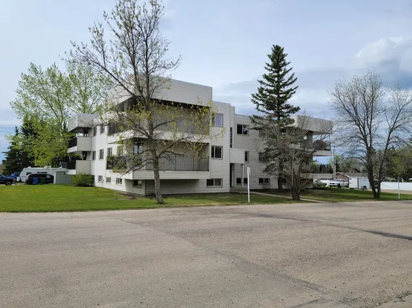 819 6th Ave #205, Beaverlodge, AB T0H 0C0