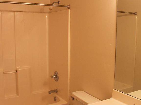 5th image of 108 Jessamine Ave