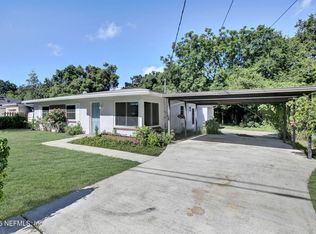 780 Leafy Ln, Jacksonville, FL 32216