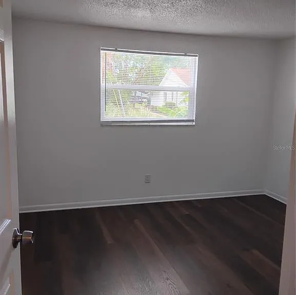 116 SW Jefferson Cir N — Photo 10