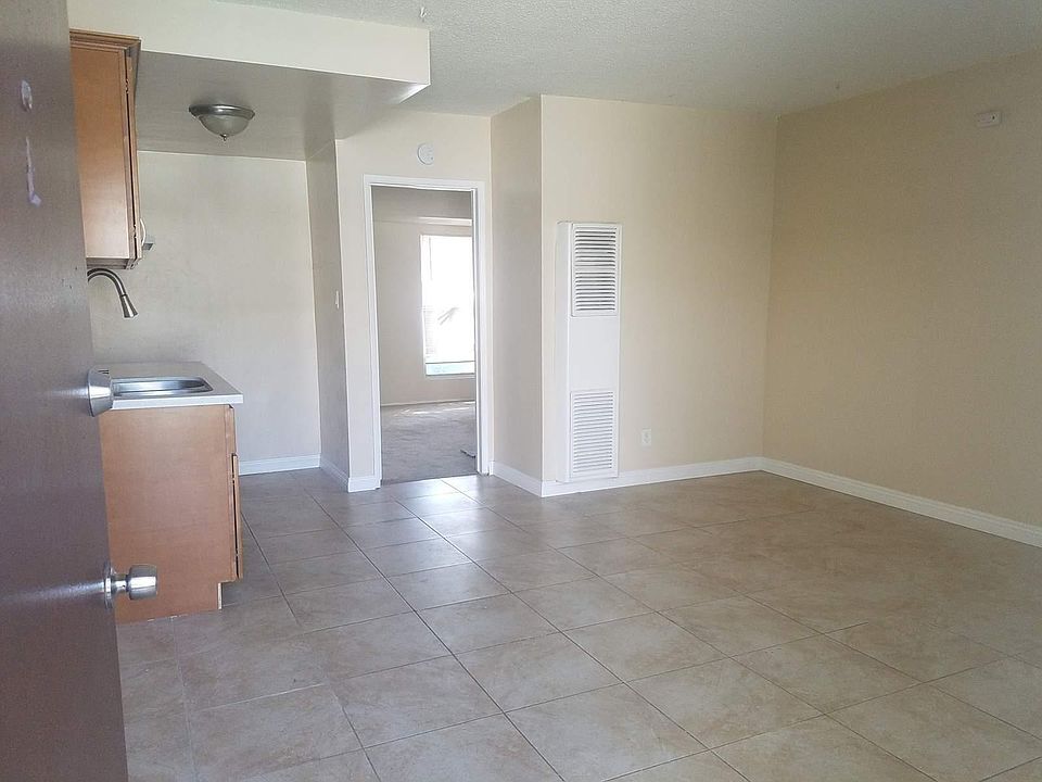 1st image of 16433 Woodruff Ave APT 3
