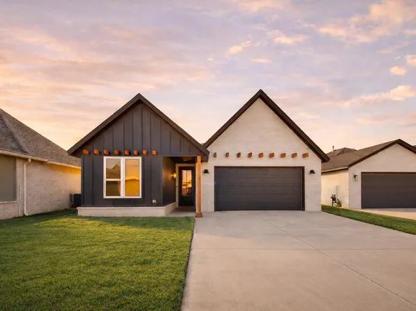 1019 N Grover Ave, Lubbock, TX 79416