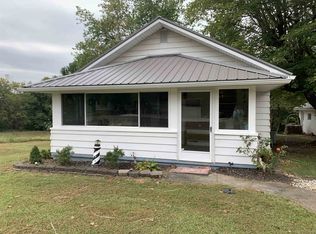 1396 S State Road 61, Winslow, IN 47598