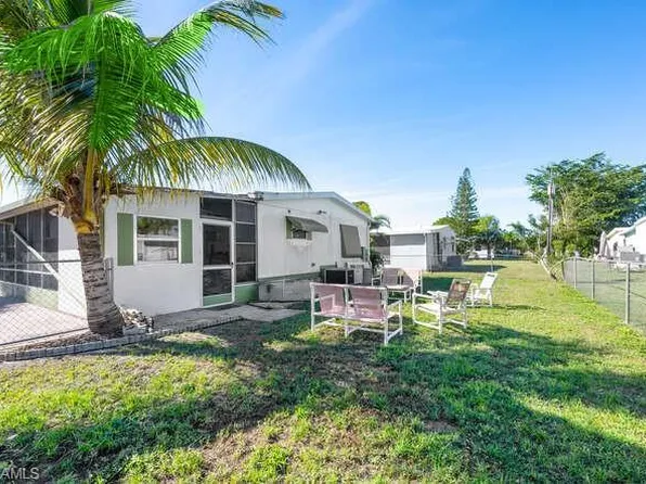 131 Grassy Key LN #44, NAPLES, FL 34114